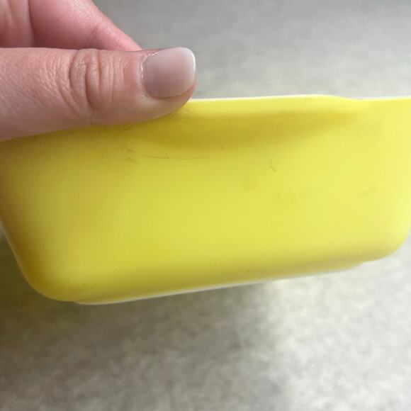 Vintage Pyrex 0503 Yellow Refrigerator Dish R-2 No Lid USA - Picture 8 of 9